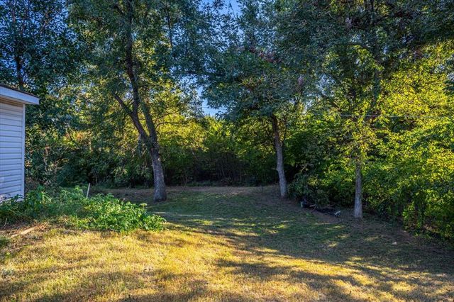 1217 W Mansur Avenue, Guthrie, OK 73044