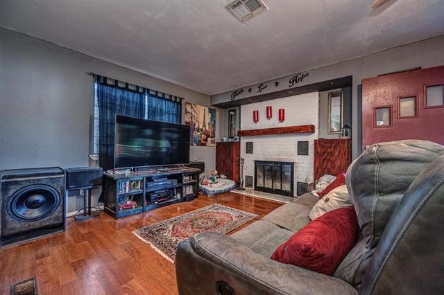 1217 W Mansur Avenue, Guthrie, OK 73044