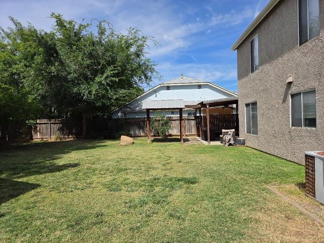 4685 W Bellaire Way, Fresno, CA 93722