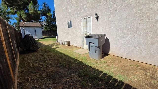 4685 W Bellaire Way, Fresno, CA 93722