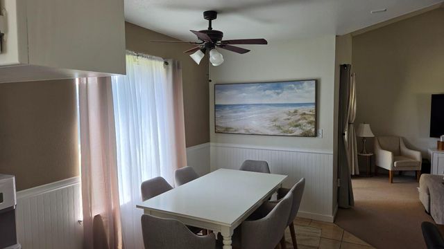 4685 W Bellaire Way, Fresno, CA 93722