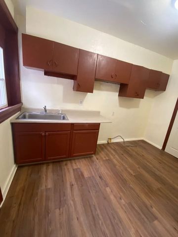 7611 Baxter St, Homewood Brushton, PA 15208