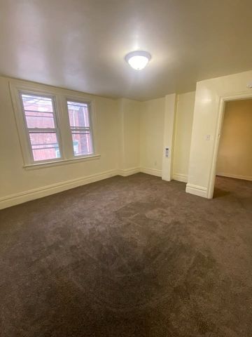 7611 Baxter St, Homewood Brushton, PA 15208