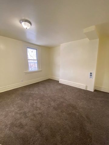 7611 Baxter St, Homewood Brushton, PA 15208