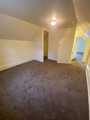 7611 Baxter St, Homewood Brushton, PA 15208