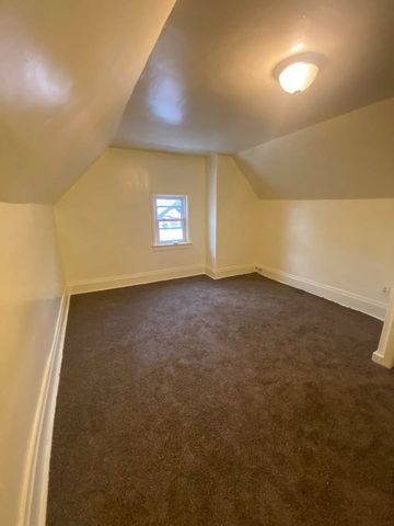 7611 Baxter St, Homewood Brushton, PA 15208