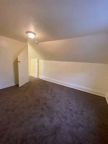 7611 Baxter St, Homewood Brushton, PA 15208