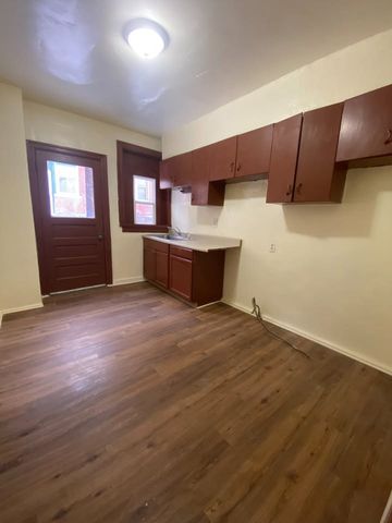 7611 Baxter St, Homewood Brushton, PA 15208
