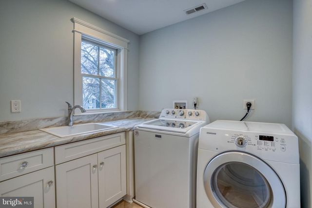 237 2ND ST, Lewes, DE 19958