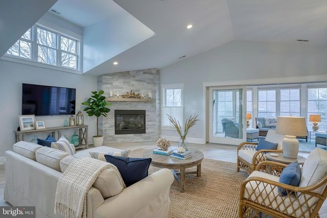 237 2ND ST, Lewes, DE 19958