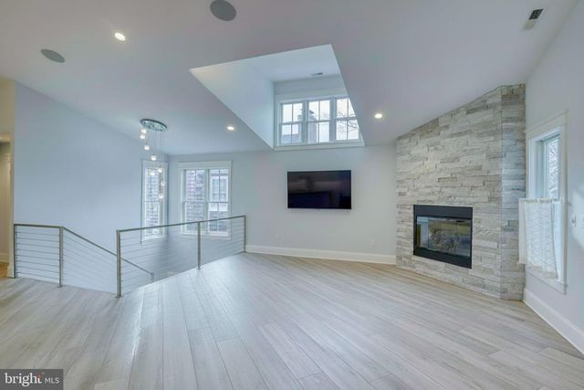 237 2ND ST, Lewes, DE 19958