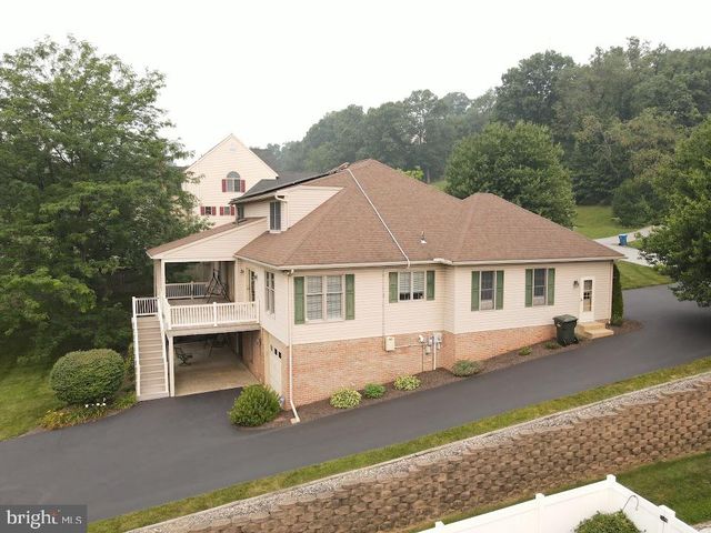 1022 WOODRIDGE RD, Red Lion, PA 17356