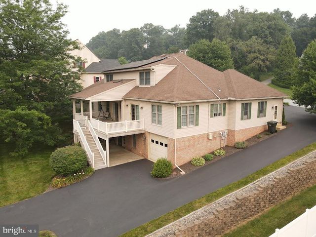 1022 WOODRIDGE RD, Red Lion, PA 17356