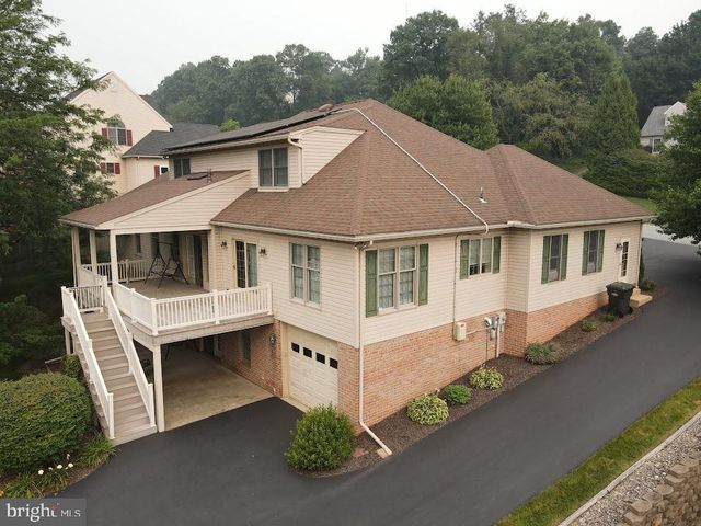 1022 WOODRIDGE RD, Red Lion, PA 17356