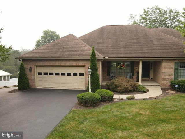 1022 WOODRIDGE RD, Red Lion, PA 17356
