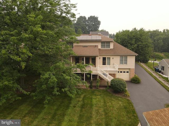 1022 WOODRIDGE RD, Red Lion, PA 17356
