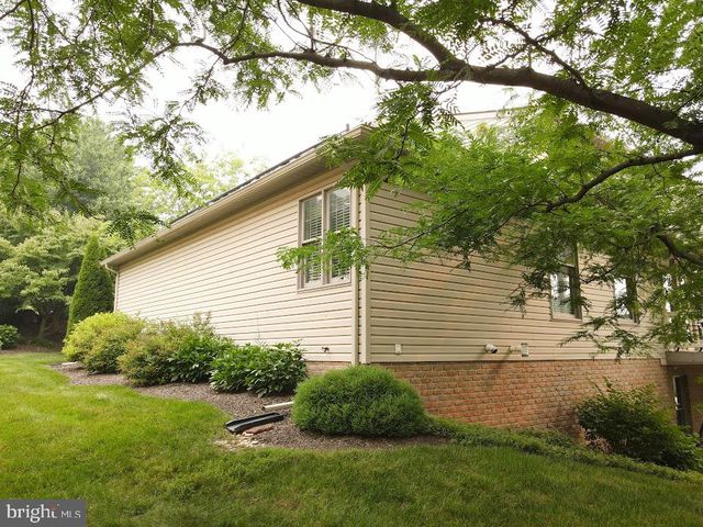 1022 WOODRIDGE RD, Red Lion, PA 17356