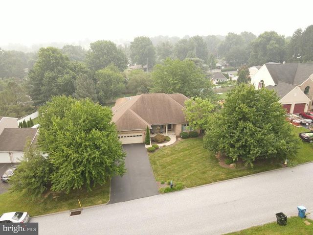 1022 WOODRIDGE RD, Red Lion, PA 17356
