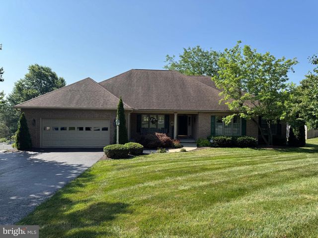 1022 WOODRIDGE RD, Red Lion, PA 17356