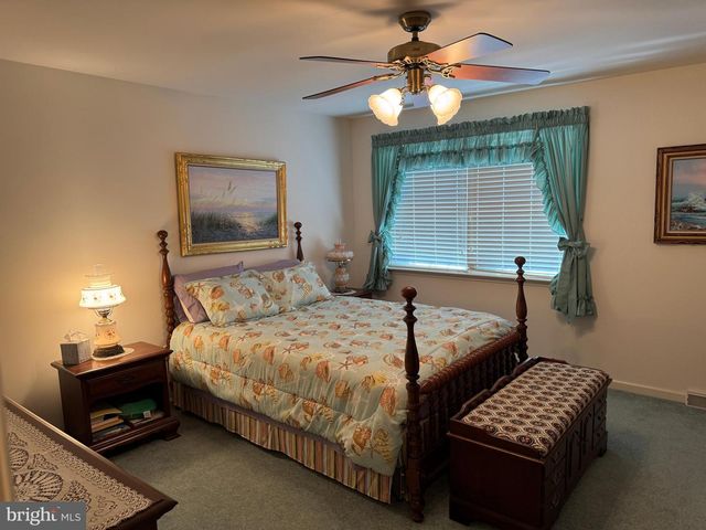 1022 WOODRIDGE RD, Red Lion, PA 17356