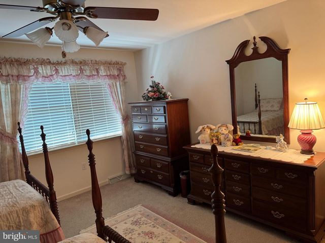 1022 WOODRIDGE RD, Red Lion, PA 17356