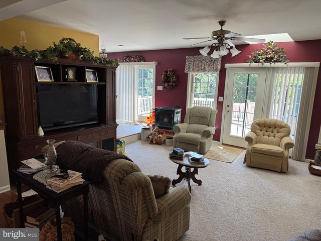 1022 WOODRIDGE RD, Red Lion, PA 17356