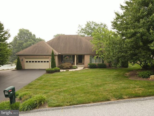 1022 WOODRIDGE RD, Red Lion, PA 17356