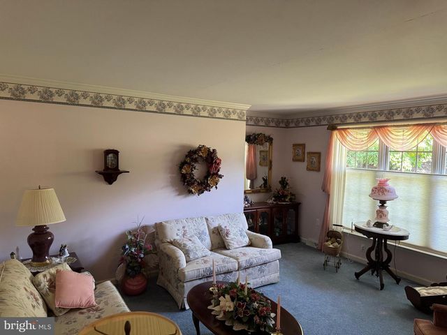 1022 WOODRIDGE RD, Red Lion, PA 17356