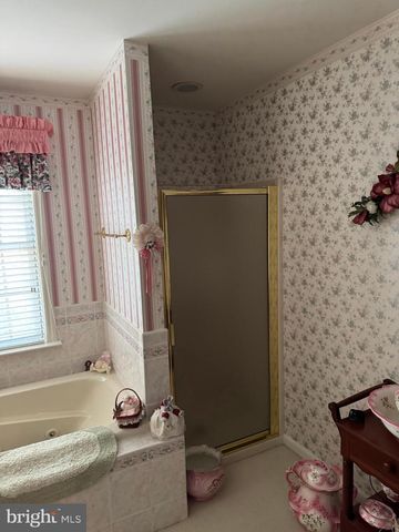 1022 WOODRIDGE RD, Red Lion, PA 17356