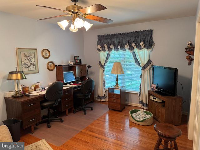 1022 WOODRIDGE RD, Red Lion, PA 17356