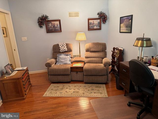 1022 WOODRIDGE RD, Red Lion, PA 17356