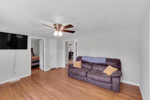 19 Cut Off Road, Cartersville, GA 30120