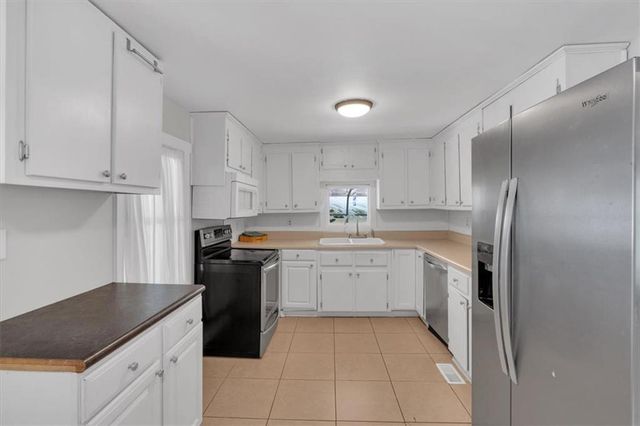 19 Cut Off Road, Cartersville, GA 30120
