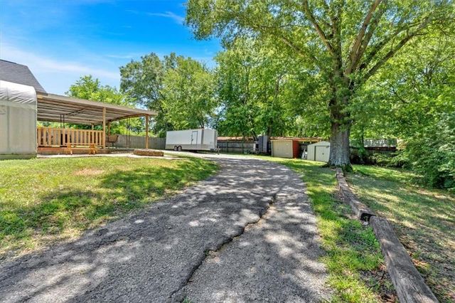 19 Cut Off Road, Cartersville, GA 30120