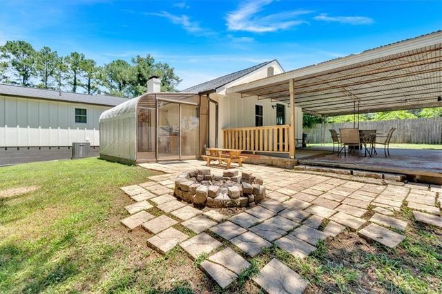 19 Cut Off Road, Cartersville, GA 30120