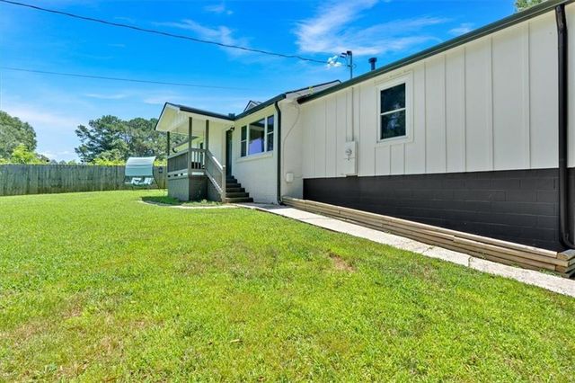 19 Cut Off Road, Cartersville, GA 30120