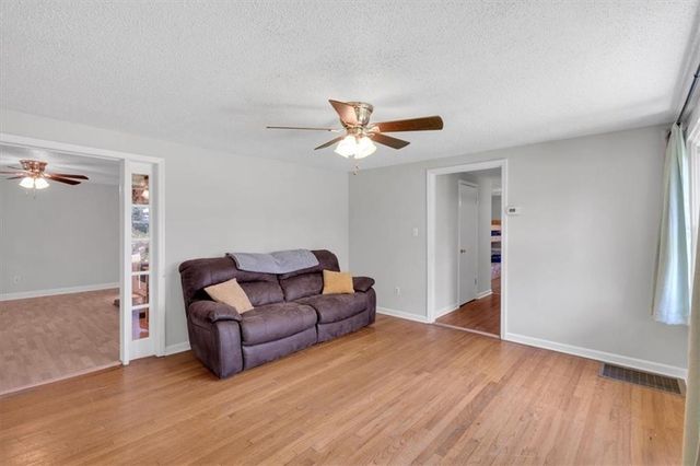 19 Cut Off Road, Cartersville, GA 30120