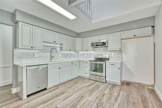 41 Kingston Street, Rochester, NY 14609