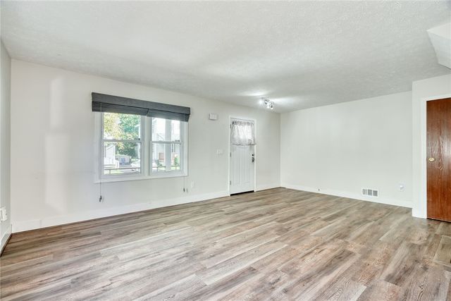 41 Kingston Street, Rochester, NY 14609