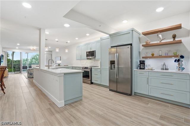 7671 Pebble Creek CIR 204, Naples, FL 34108