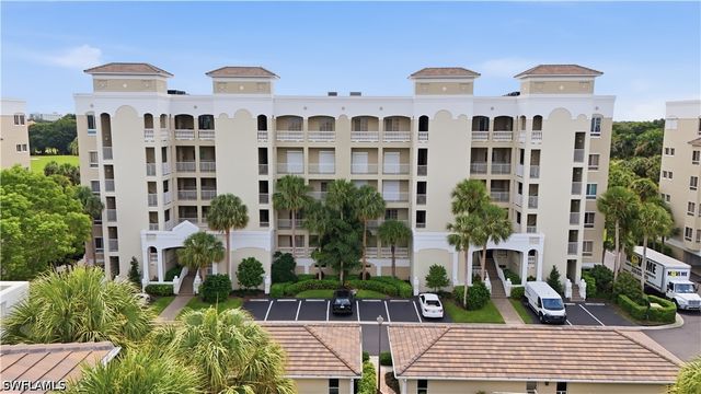 7671 Pebble Creek CIR 204, Naples, FL 34108