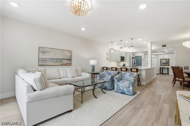 7671 Pebble Creek CIR 204, Naples, FL 34108