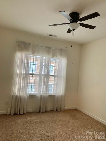 15425 Barossa Valley Street, Charlotte, NC 28277
