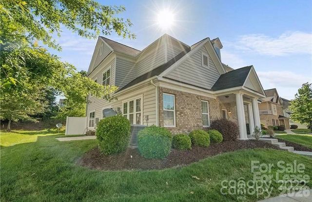 15425 Barossa Valley Street, Charlotte, NC 28277