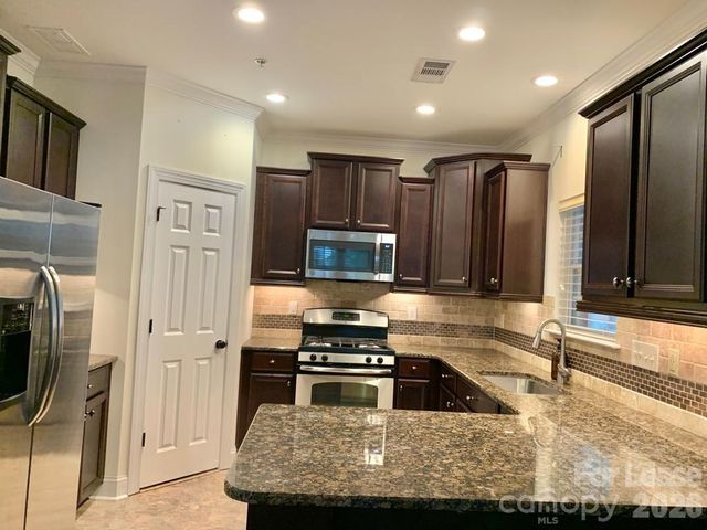 15425 Barossa Valley Street, Charlotte, NC 28277