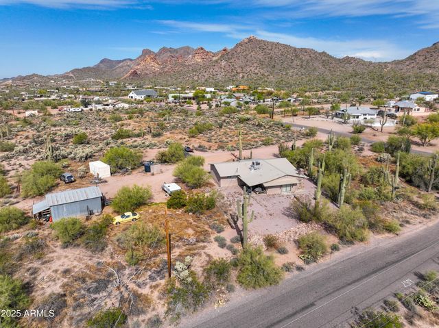 1325 E TONTO Street, Apache Junction, AZ 85119