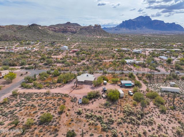1325 E TONTO Street, Apache Junction, AZ 85119