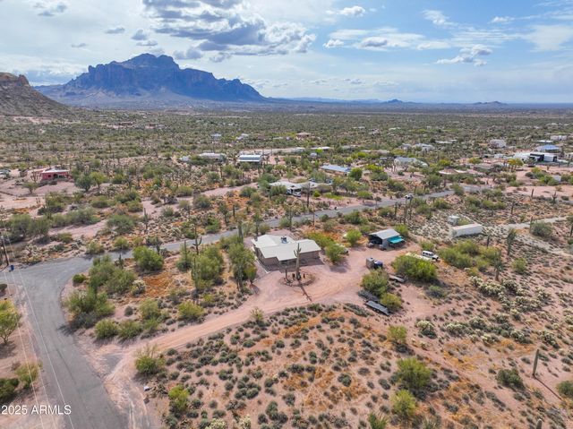 1325 E TONTO Street, Apache Junction, AZ 85119