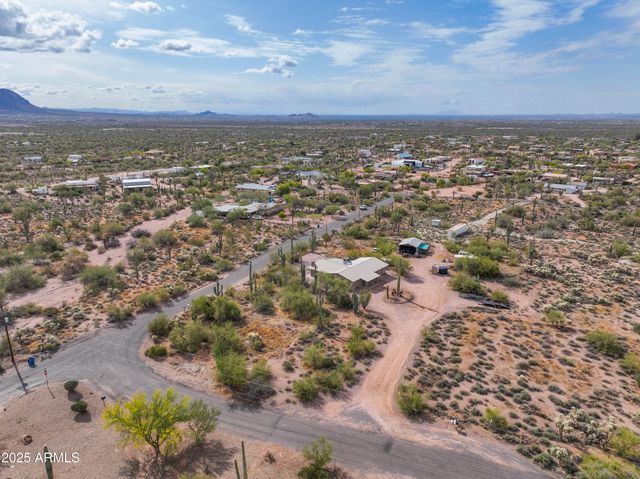 1325 E TONTO Street, Apache Junction, AZ 85119