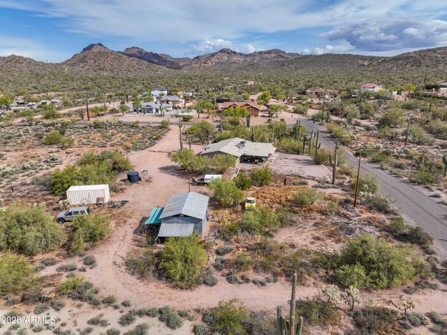 1325 E TONTO Street, Apache Junction, AZ 85119